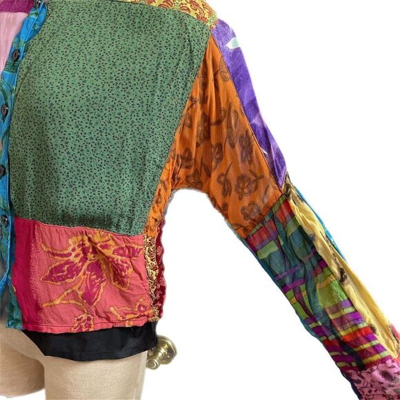 Sacred Threads Floral Multicolor Patchwork Button Boho Blouse Top Womens Small - Picture 2 of 9